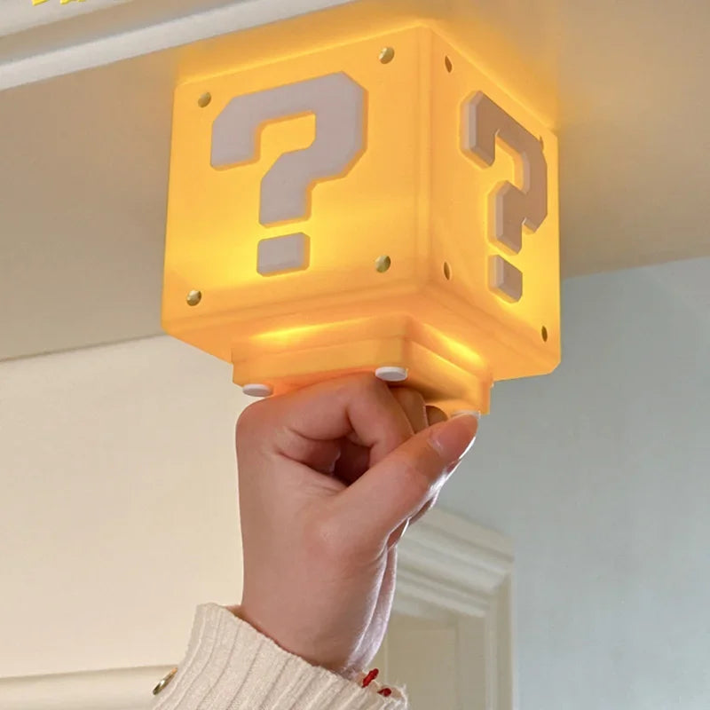 Estatua de Super Bro con punto de interrogación, figura de Anime con carga USB Kawaii, escultura de jugador multifunción, adorno de pared, decoración del hogar